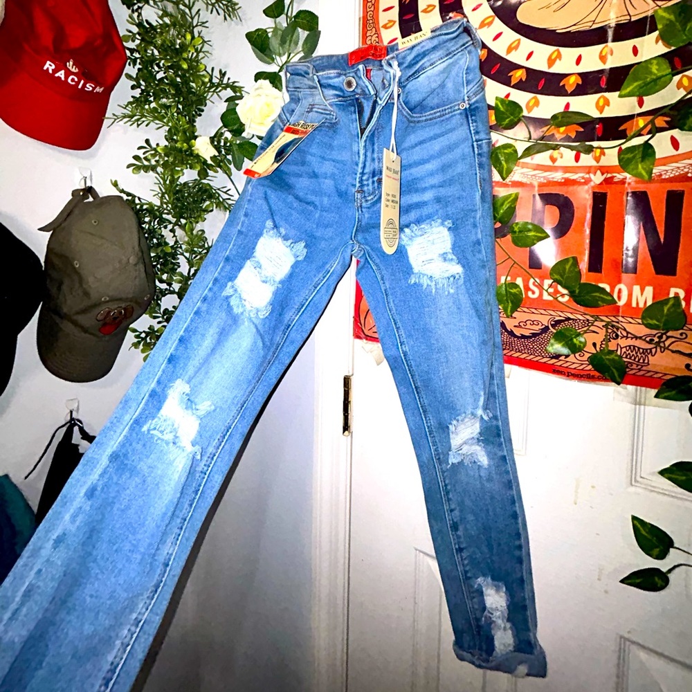 Distressed Push Up Jeans